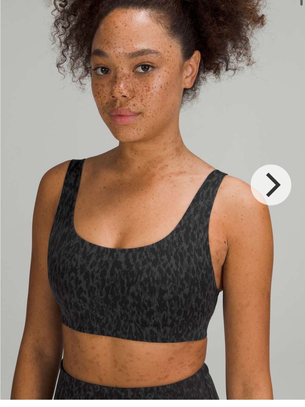 Lululemon In Alignment Straight Strap Bra in Charcoal Leopard, size 6 A/B